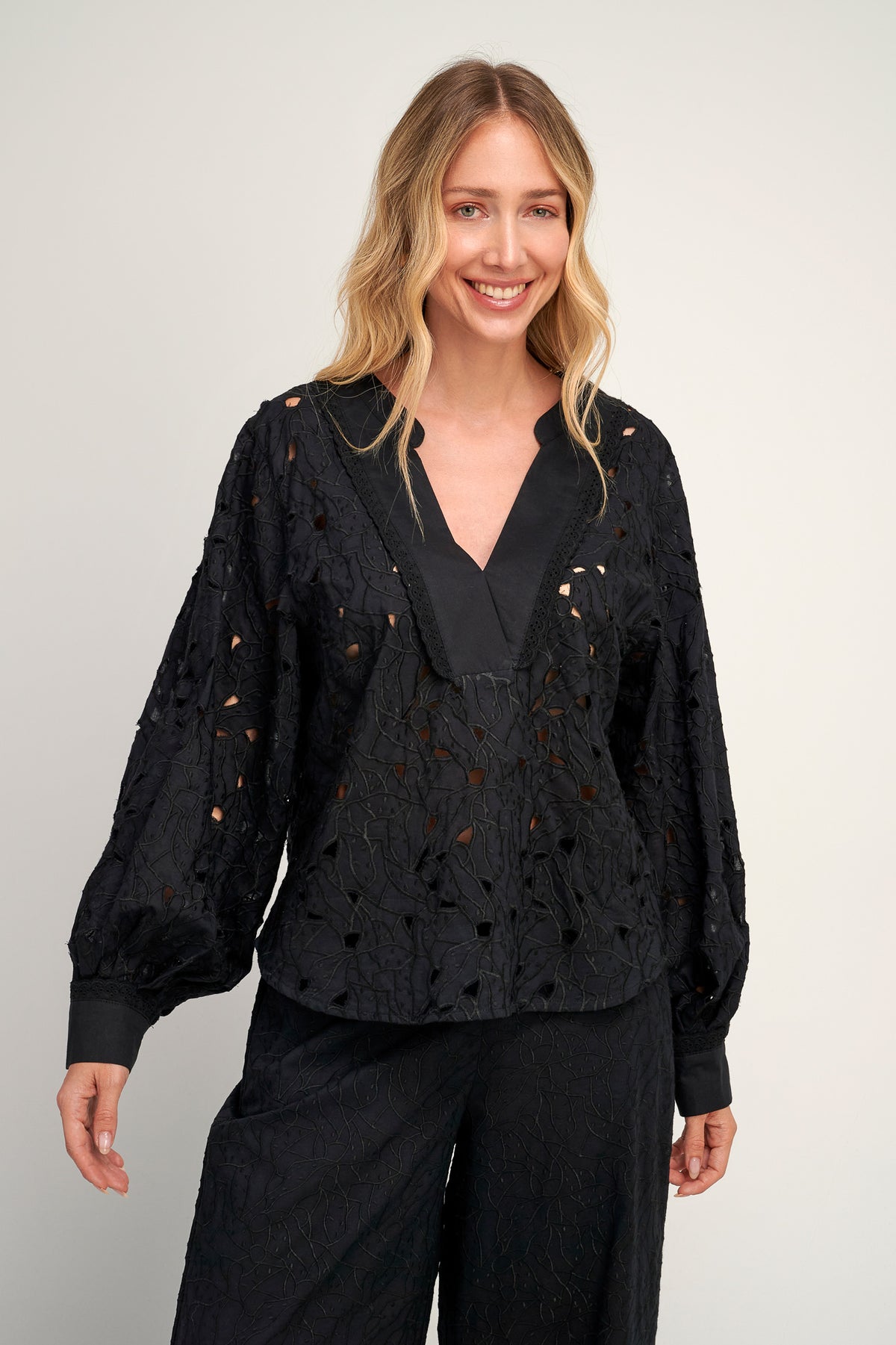 Giasemi Broderie Blouse S25P1222