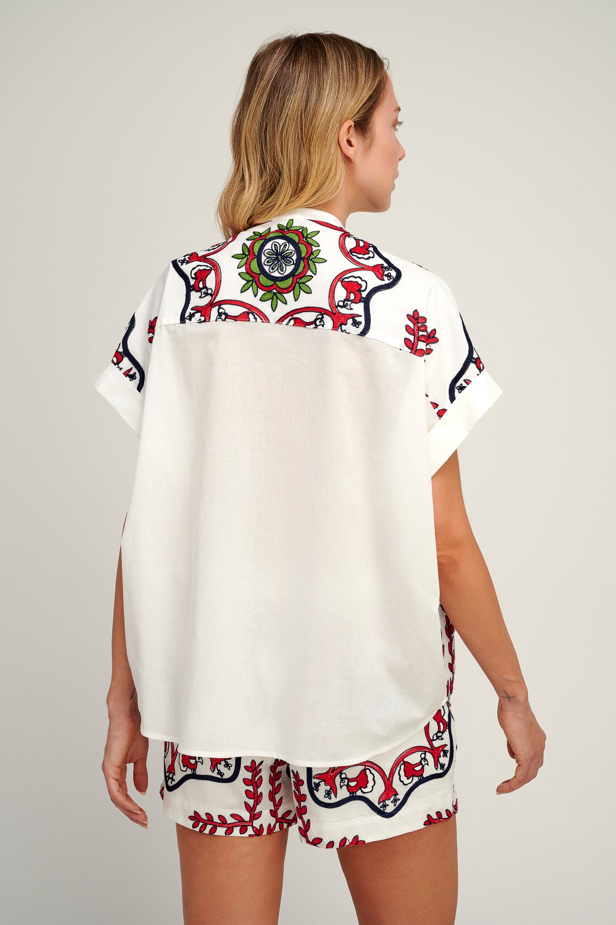 Samarina Embroidered Shirt  S25P1229