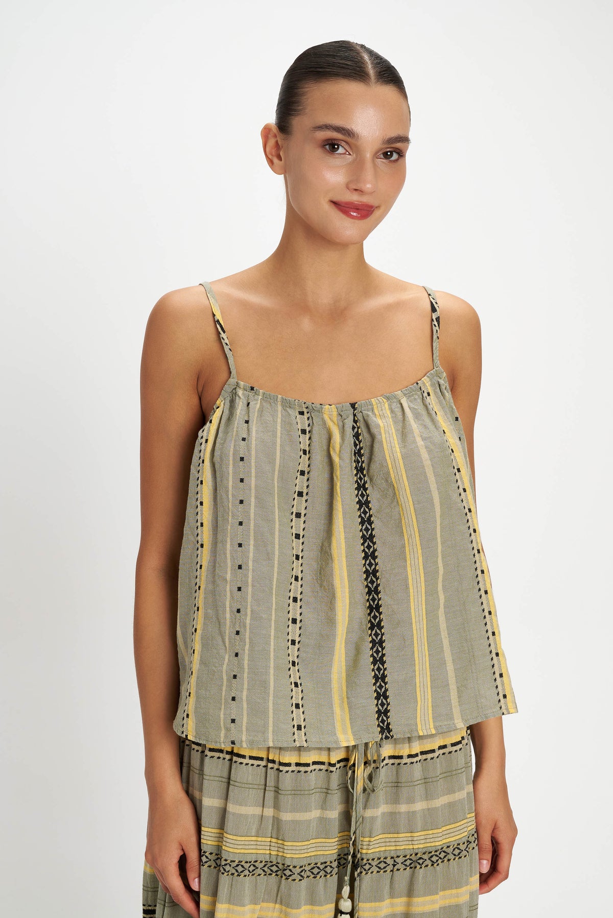 OINOUSSES TOP S26P7078