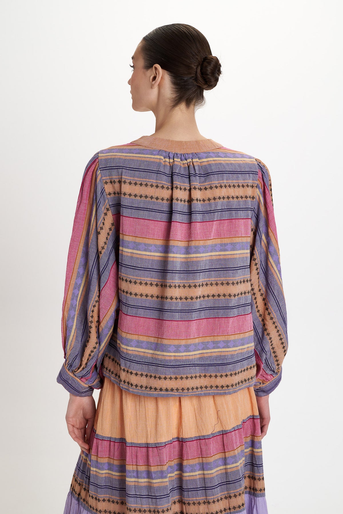 MONASTIRAKI SHRUG S26P7174
