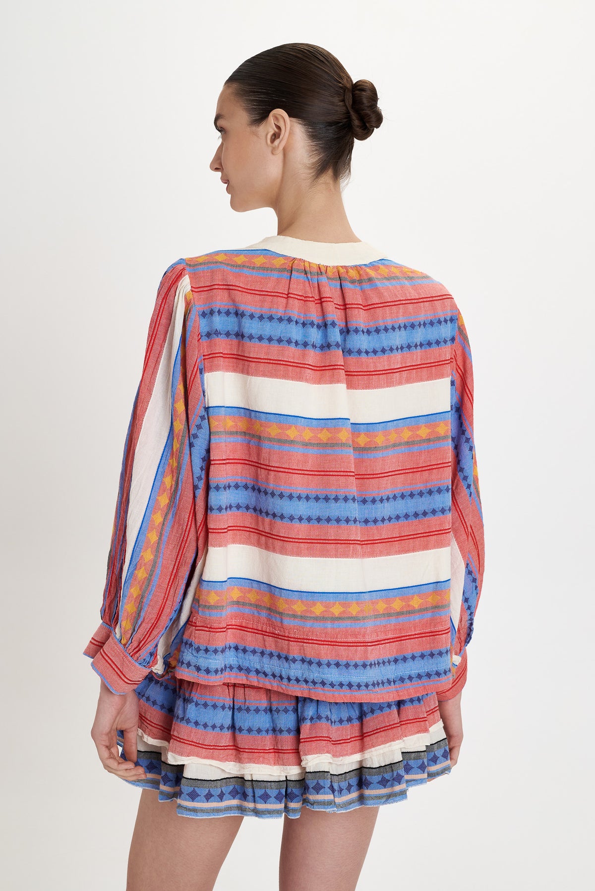 MONASTIRAKI SHRUG S26P7174